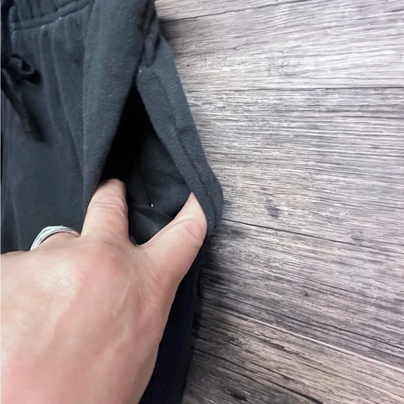 Nike Black Joggers with Tapered Fit and Drawstring Waist - Picture 6 of 7